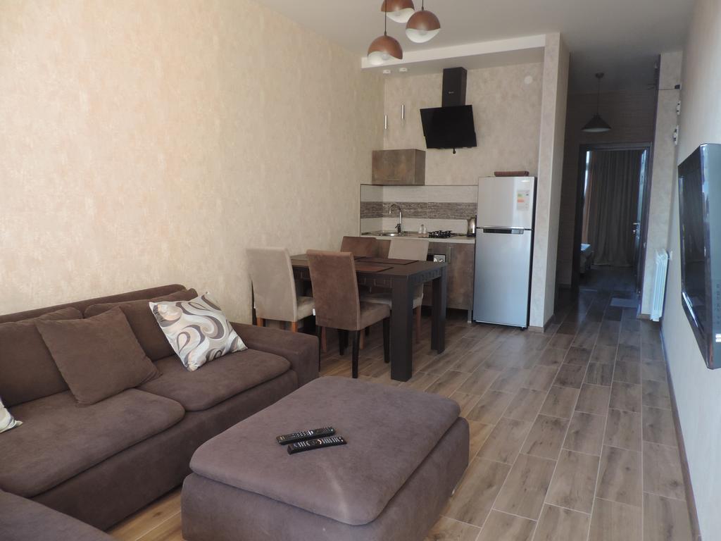 Tamara Apartment Takaishvili 3 Batumi Exterior photo