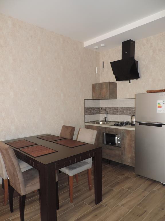 Tamara Apartment Takaishvili 3 Batumi Exterior photo